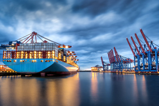 Container ships at the Hamburg Burchardkai