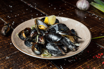 Mussels in white sauce