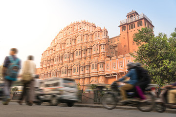 Hochbetrieb am Palast der Winde - Jaipur, Rajasthan in Indien