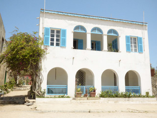 White house in an afircan island