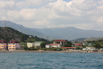 Fototapeta na wymiar the waterfront in the village of Solnechnogorskoye Crimea