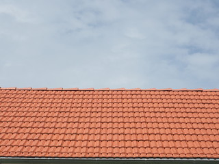 Neues Dach: Dachpfannen, Dachziegel, Dachsanierung