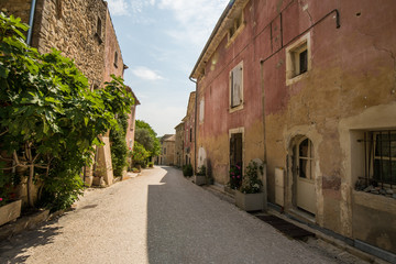 Fototapeta na wymiar Old traditional architecture in village in Provence region of France