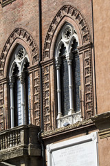 BOLOGNA, ITALIA - LUGLIO 22, 2017: Piazza del Nettuno, dettagli architettonici - Emilia Romagna