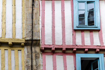 Fototapeta na wymiar facade of old house in Brittany