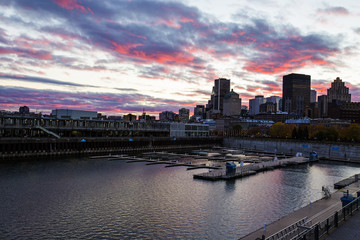 Naklejka premium Montreal blue hour