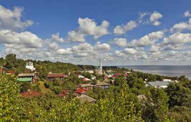 Вид с Пятницкой горы на город Юрьевец. Ивановская область.