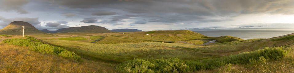 Fototapeta na wymiar Panorama, Küste bei Hofsos, Skagafjördur, Island