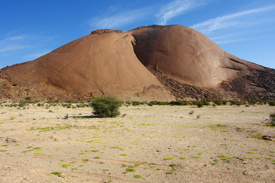 Ben Amera  -  the world's third largest monolith located in Mauritania, close to the border with Western Sahara
