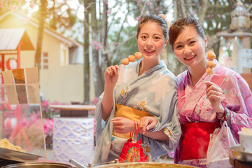 asian chinese girlfriends travel in japan