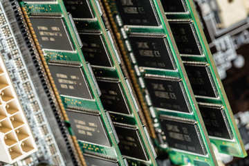 Computerchip, Technology and Electronics Industry