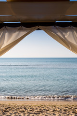 White canopie on a beach © Csák István