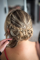 Naklejka premium Coiffure de mariage