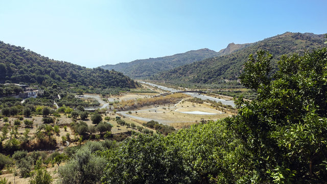 Fiumara d'Agr&ograve; in secca