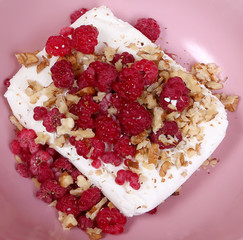 Cottage cheese, raspberry and walnut