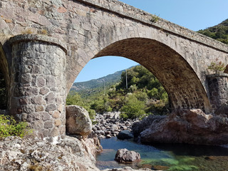Le pont de Manso sur le Fango (Haute-Corse)