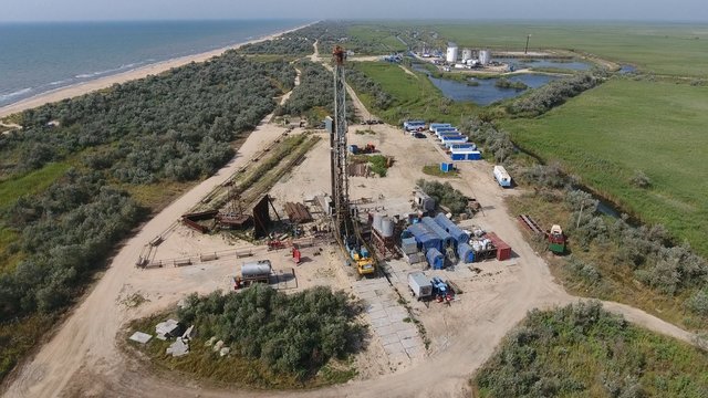 Carrying out repair of an oil well