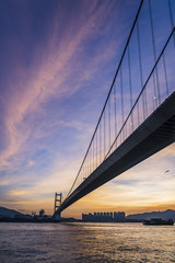 Obraz premium Sunset under the Tsing Ma Bridge of Hong Kong