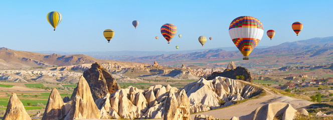 Hot air balloons in Cappadocia, Turkey © IgorZh