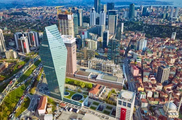 Rolgordijnen Stadsgebouw Luchtfoto zakelijke en financiële wijk van Istanbul, Turkije