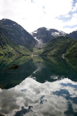 Naklejka na ściany i meble Norwegian mountain landscape