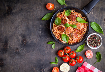 Spaghetti with meatballs