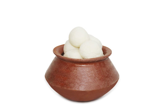 Rasgulla In A Pot 