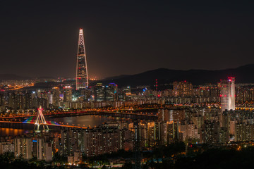 Obraz premium South Korea. Night view of Seoul city and skyline with skyscrapers.