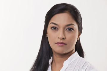 Obraz premium Portrait of an attractive mid adult woman 