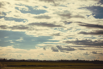 Deep blue sky and clouds, white cloud.