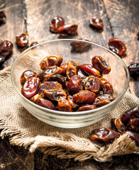 Dates in a bowl.