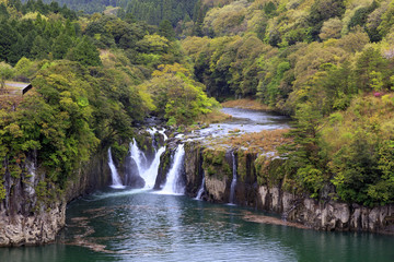 Fototapeta na wymiar Sukishimoda waterfall in Kobayashi, Kyushu Japan