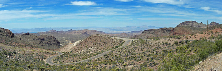 Fototapeta na wymiar Road in the Arizona desert