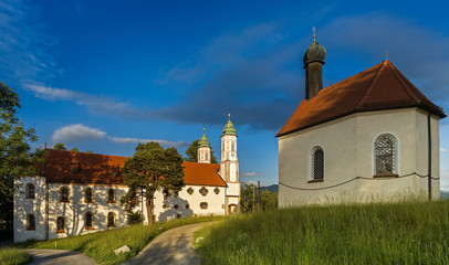 Fototapeta na wymiar Heilige Kreuzkirche