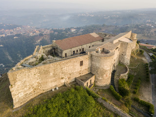 Vista aerea del castello Normanno Svevo, Vibo Valentia, Calabria, Italia