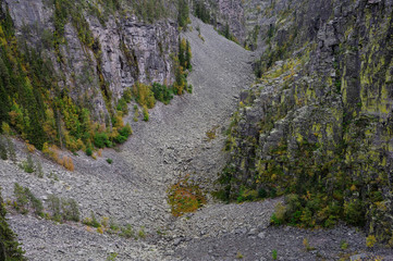 Juttulhogget Schlucht im Herbst, Norwegen