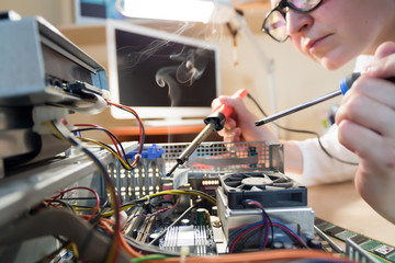 Internet of Things Technician Professional assembling Device