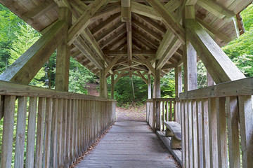 Holzbrücke über die Rotmurg