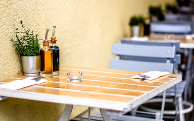 sidewalk restaurant