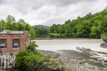 Fototapeta premium Waterfall Ottauquechee River Taftsville Vermont