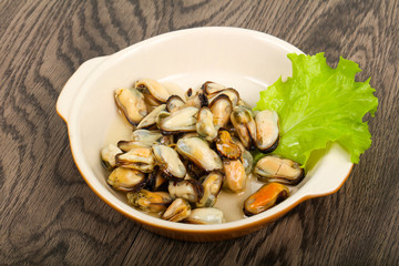 Pickled mussels