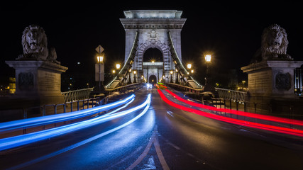 Fototapeta na wymiar The Chain Bridge in Budapest at night with light trails