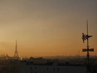effeil tower in winter