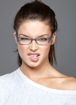 Beauty eyewear squinch 