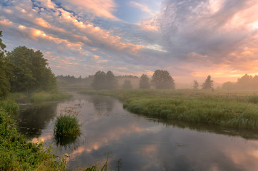 Obraz premium Świt po deszczu