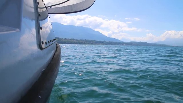 Voilier sur le Lac du Bourget (Savoie)
