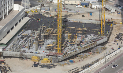 overview of a contruction site in Dubai
