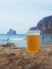 Birra sulla spiaggia