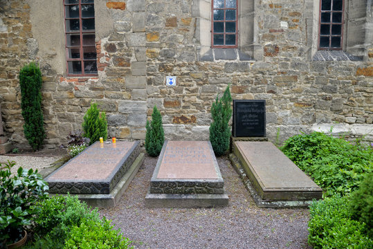 Friedrich Nietzsche (Geburtshaus und Kirche)