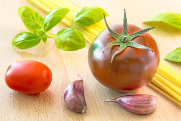 Tomato, garlic, basil, noodle, pasta, spaghetti
